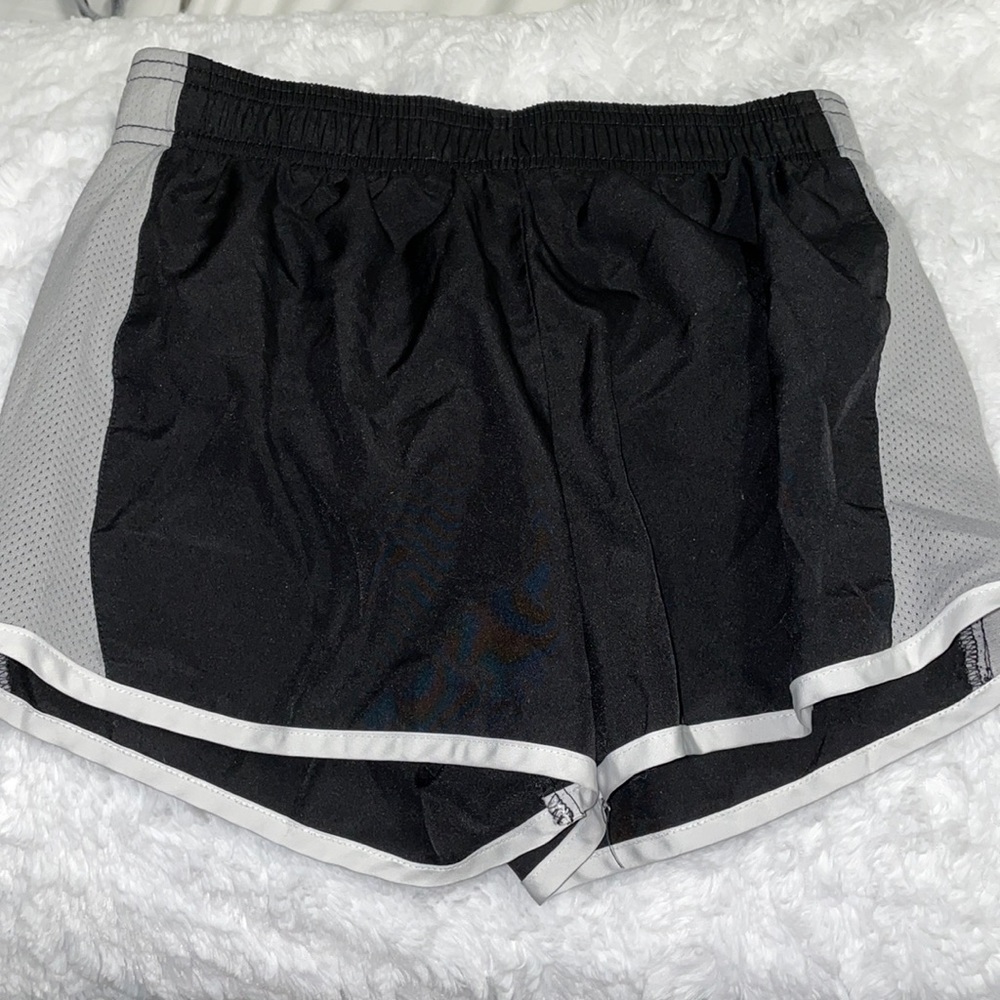 Danskin Now Kids Dri-Fit Athletic Shorts, Black and Grey, Size M
